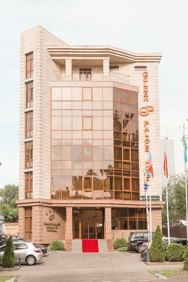 אלמטי Golden Palace Hotel מראה חיצוני תמונה