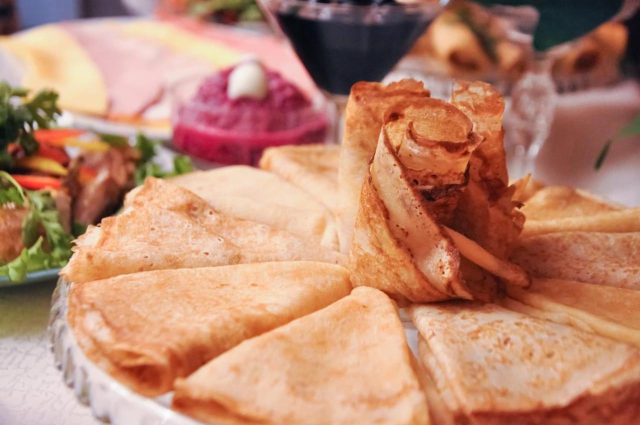 אלמטי Golden Palace Hotel מראה חיצוני תמונה